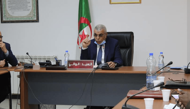 والي بشار يفجر فضيحة مدوية.. مسؤولون وبياطرة سرقوا النخالة الموجهة للموالين!