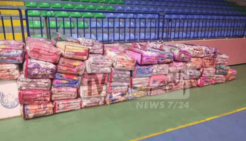 وزارة البيئة تزود ولاية وهران بـ500 سرير طبي وتوزع 1000 قفة على العائلات المعوزة