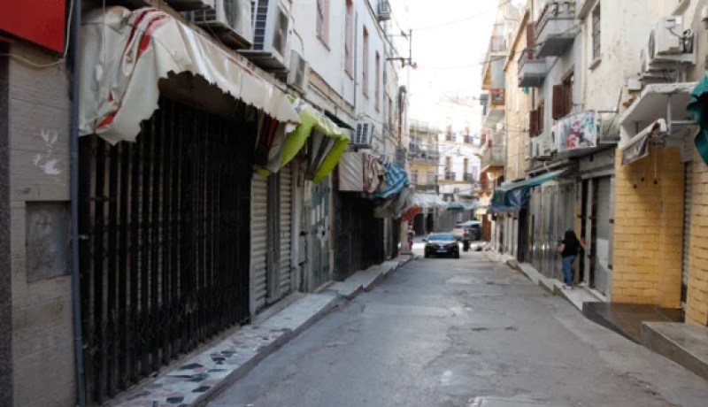 لاحليب لا خبز لا نقل.. الجزائريون محاصرون يومي العيد!