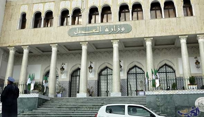  تخرج الدفعة 33 لأعوان إدارة السجون بتيارت