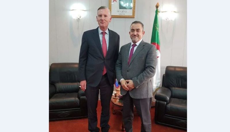 وزير الموارد المائية براقي أرزقي يستقبل سفير هولاندا بالجازئر