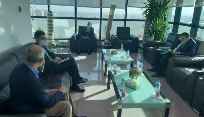 وزير التجارة يدعو الشركاء المهنيين لرفع درجة اليقظة من مخاطر كورونا