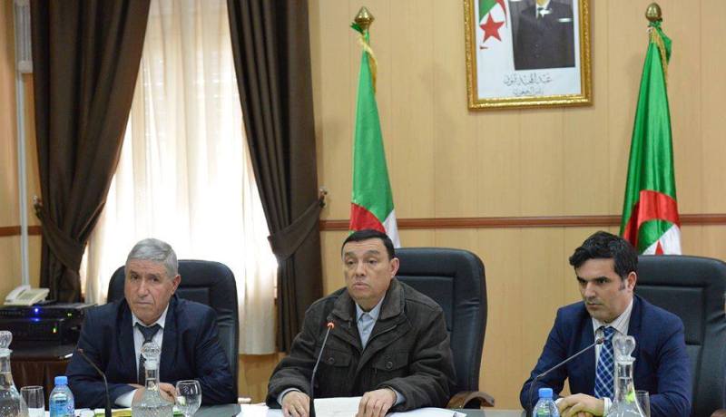 وزير التربية.. يؤكد على التقيد بمنهجية نوعية وبرنامج قابل للتنفيذ والمتابعة