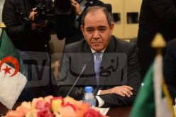 وزير الخارجية يهنىء الجزائريين بمناسبة السنة الميلادية الجديدة 2021