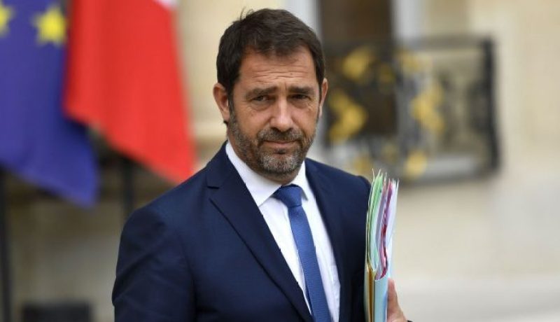 هكذا علق وزير الداخلية الفرنسي على احتفالات الجزائريين بتأهل المنتخب الوطني