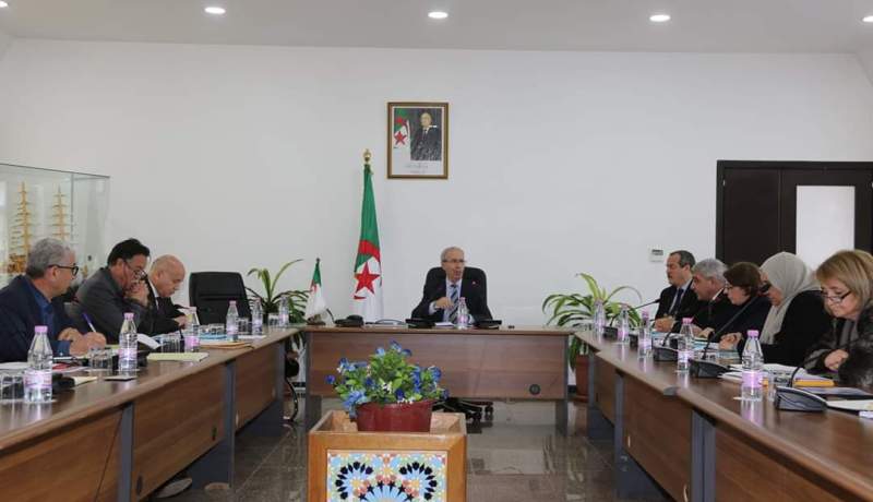 شيعلي يترأس إجتماعا لتقييم تقدم مشاريع الطريق السيار شرق غرب