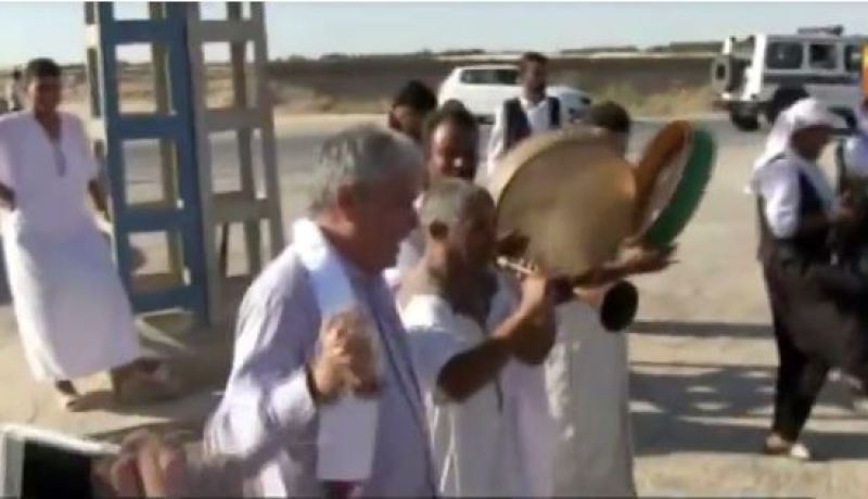 بالفيديو.. وزير فنزويلا يرقص على أنغام الموسيقى السوفية الجزائرية