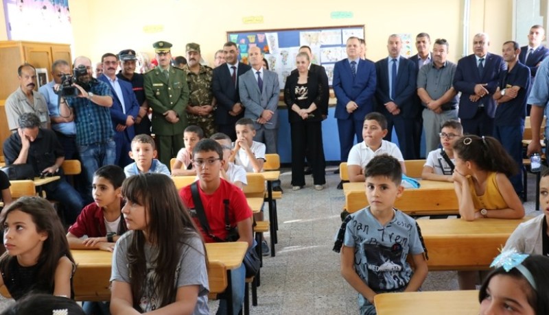 وزيرة الصناعة تشرف على افتتاح السنة الدراسية من المسيلة