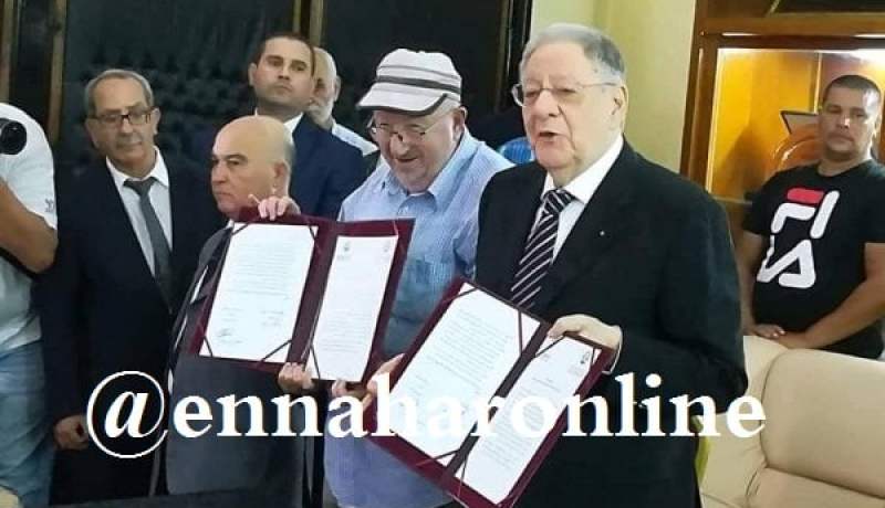 «أنا وسيدي السعيد باقيان.. ولن يزعزعنا أحد»