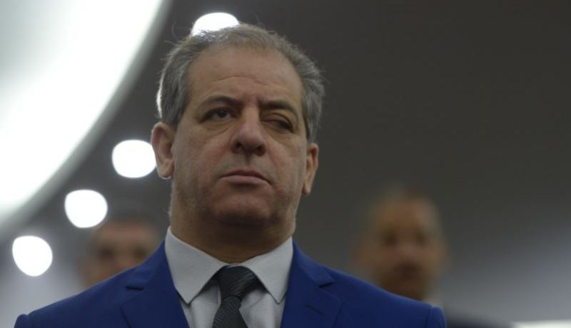 ولد علي يغازل نقابات القطاع