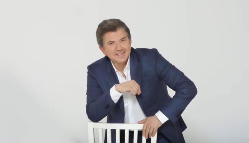 وليد توفيق: “جائحة كورونا جمعتنا عائليا وفرقتنا فنيا”