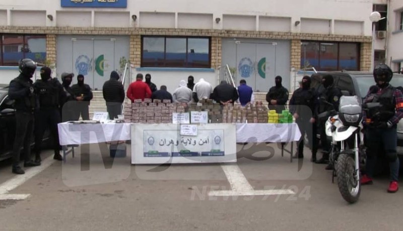 بالصور.. تفكيك شبكة إجرامية وإحباط ترويج قنطار من القنب الهندي في وهران
