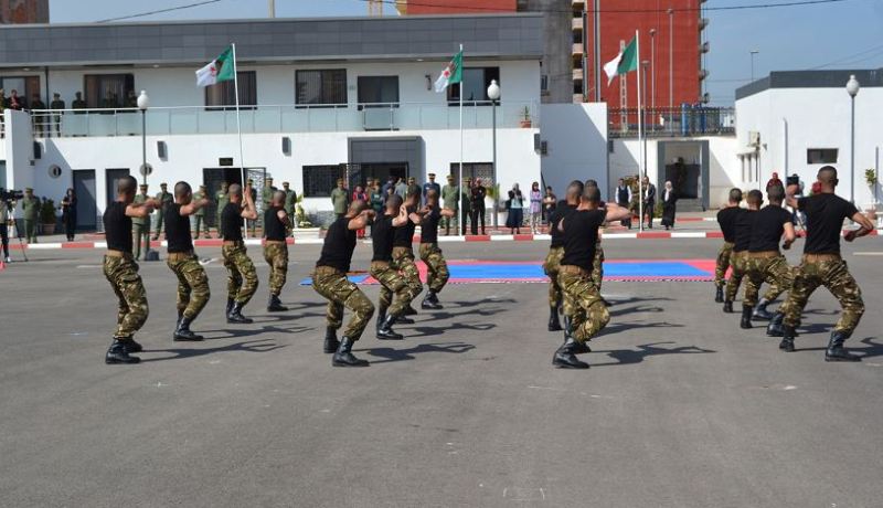 بالصور.. إنطلاق الأيام الإعلامية حول مركز تدريب المشاة بأرزيو في وهران