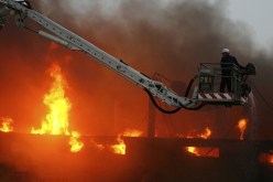 باكستان: مصرع 10 أشخاص جراء حريق في مصنع بمدينة كراتشى