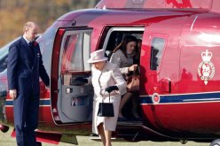 هبوط اضطراري لطائرة الملكة إليزابيث بعد تعرضها لعطل فني