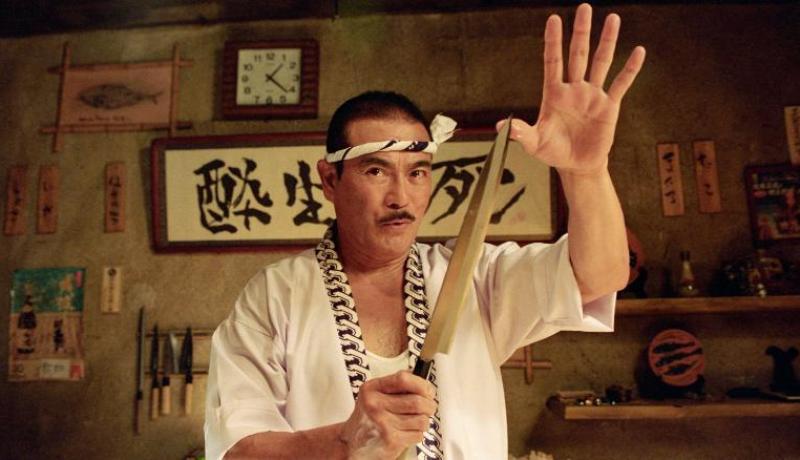 وفاة نجم سينمائي وأسطورة فنون قتالية بكورونا