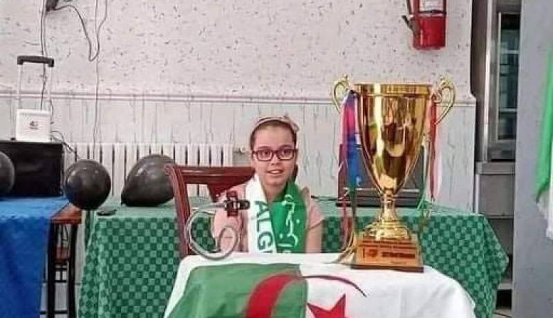 سفارة أمريكا تهنئ طفلة جزائرية افتكت المرتبة الأولى دوليا في مسابقة الرياضيات