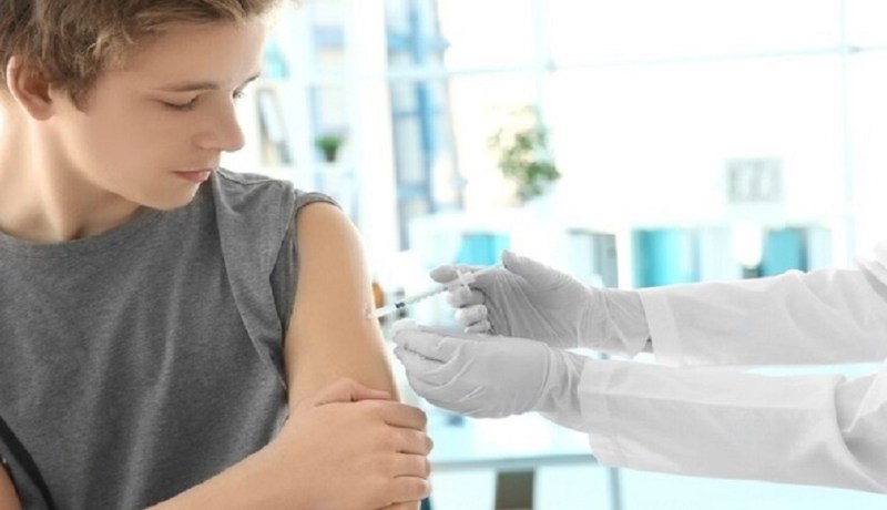 بريطانيا تخطط لتقديم لقاح كورونا للأطفال من عمر 12 عاما