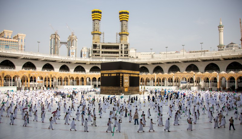 السعودية: بداية من أول محرم سيتم إستقبال 2 مليون معتمر شهريا