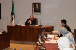 وزير الصناعة يبحث وضعية الإستثمار والعقار الصناعي