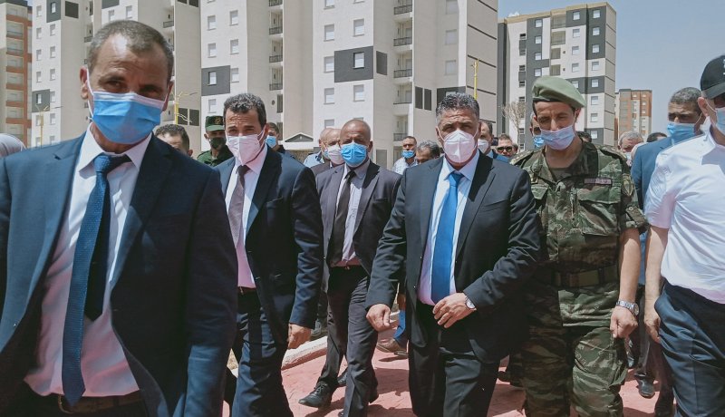 تبسة: وزير السكن يدشّن موقع 3240 مسكن “عدل”.. ويمنح 100 مكثف أكسيجين