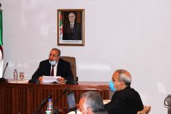 وزير الصناعة يبحث تعزيز آليات دعم المؤسسات الصغيرة والمتوسطة