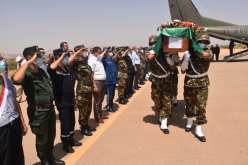 بالصور.. وصول جثامين شهداء الحرائق إلى مطار معسكر