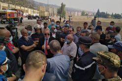 والي باتنة يكشف سبب حريق مطاحن “أريس” ويؤكد ضمان تعويض الانتاج