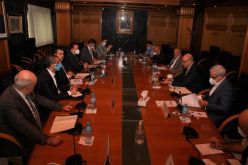 عرقاب يترأس اجتماعا حول مشاريع البرنامج الوطني للطاقات المتجددة