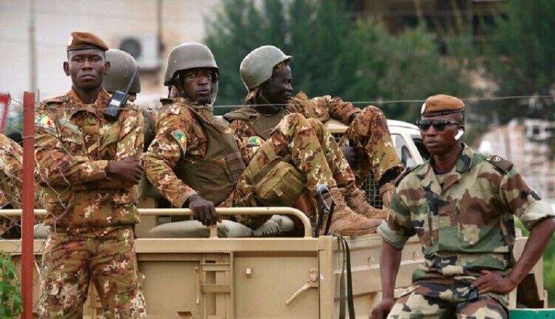 مالي.. مقتل 11 جنديا وإصابة 10 آخرين في كمين إرهابي وسط البلاد