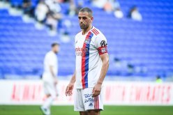 مدرب ليون في حرج بسبب “سليماني”