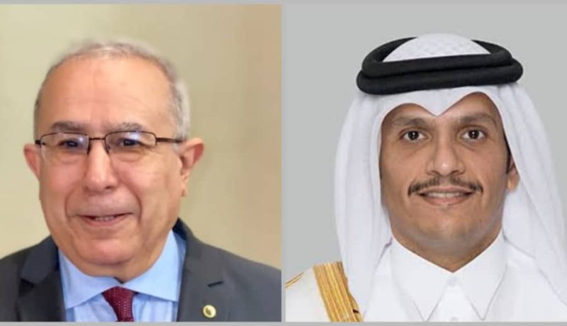 لعمامرة يتلقى إتصالا هاتفيا من نظيره القطري