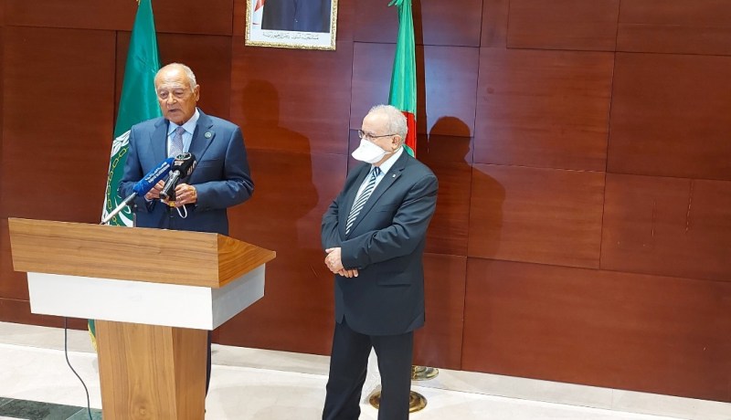 لعمامرة يتباحث مع الأمين العام لجامعة الدول العربية أحمد أبو الغيط
