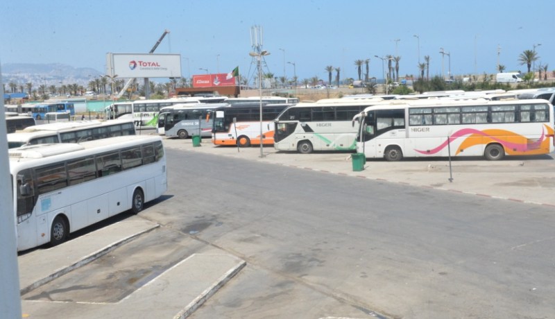 تعليق نشاط النقل مابين الولايات خلال أيام العطلة الأسبوعية على 37 ولاية