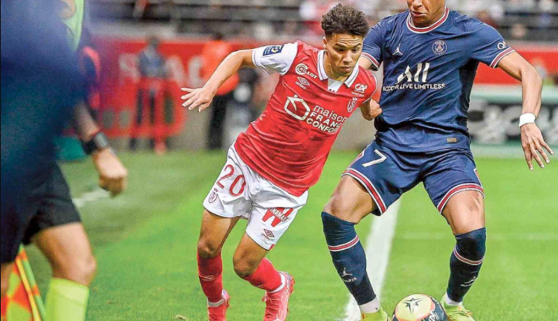 تيري هنري مُعجب بجزائري صاعد ويتمنى له مُستقبل ميسي