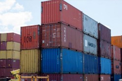 إلزام المتعاملين الإقتصاديين بإعادة الحاويات في الآجال المحددة