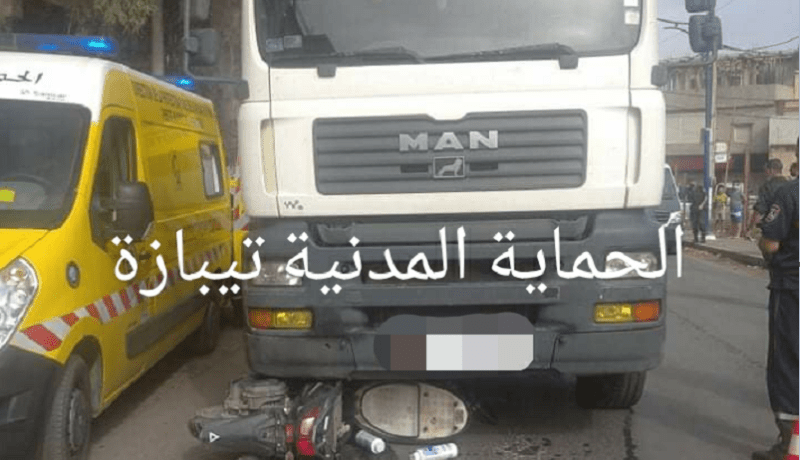 وفاة شخص في اصطدام شاحنة بدراجة نارية في تيبازة