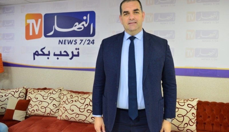 عاقلي يدعو إلى الإسراع في بناء اقتصاد حقيقي وتخفيف الضغط الضريبي