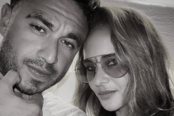 نيللي كريم تُؤجل عقد قرانها بعد وفاة دلال عبد العزيز