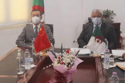 الجزائر والصين يبحثان تطوير التعاون في إنتاج الأكسجين ولقاح كورونا
