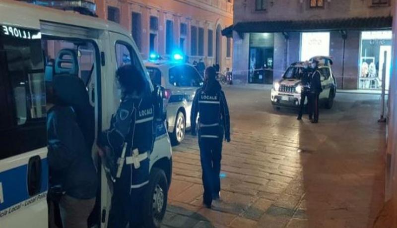 إيطاليا: إصابة 7 أشخاص في إطلاق نار