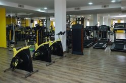 رئيس بلدية الجزائر الوسطى يدعو لاحترام الإجراءات الصحية بالقاعات الرياضية 