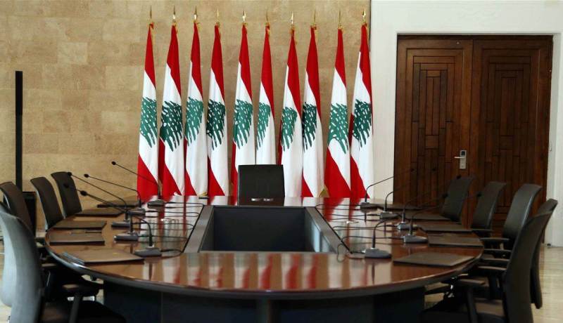 أحد وزراءها وجه إعلامي مشهور.. لبنان يزيح الستار عن تشكيلة الحكومة الجديدة
