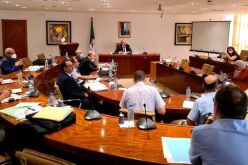 وزير الصناعة يبحث آليات إعادة بعث المؤسسات الصناعية المتوقفة والمتعثرة