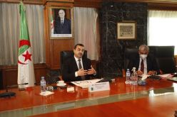 عرقاب يبحث مع خبراء من صندوق النقد الدولي آفاق تطوير المحروقات