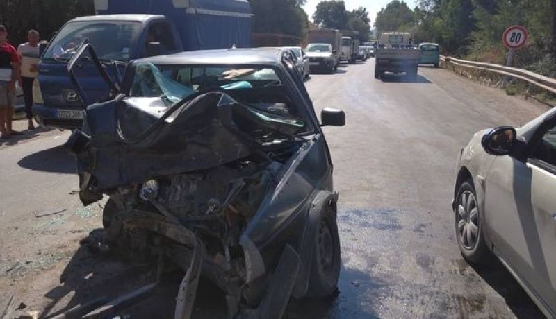 اصطدام سيارتين يخلف إصابة 9 أشخاص في سكيكدة