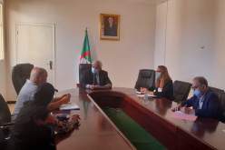 وزير الصناعة الصيدلانية يستقبل وفدا من الجمعية الوطنية لمرضى “الفنيل سيتونوري”