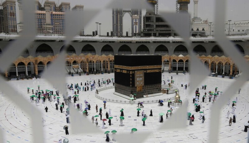 عودة الحلقات القرآنية الحضورية بالمسجد الحرام بعد انقطاع عامين