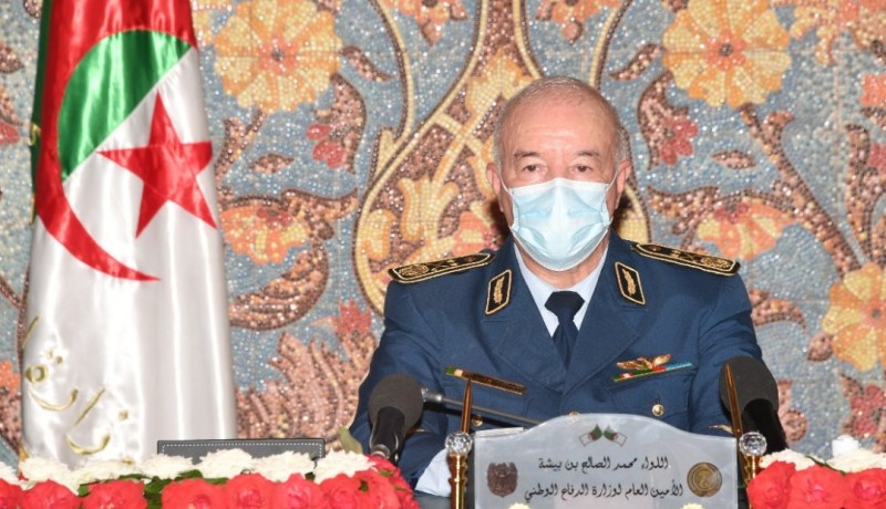 ترسيم اللواءين بن بيشة أمينا عاما لوزارة الدفاع وبن مداح قائدا للقوات البحرية