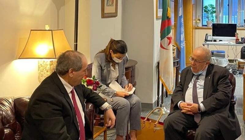 لعمامرة يتشاور مع نظيره السوري حول آفاق النهوض بالعمل العربي